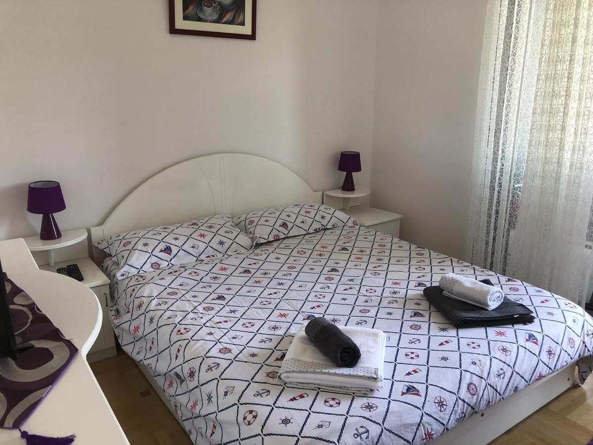 Apartman Dajana Улцинь Екстер'єр фото