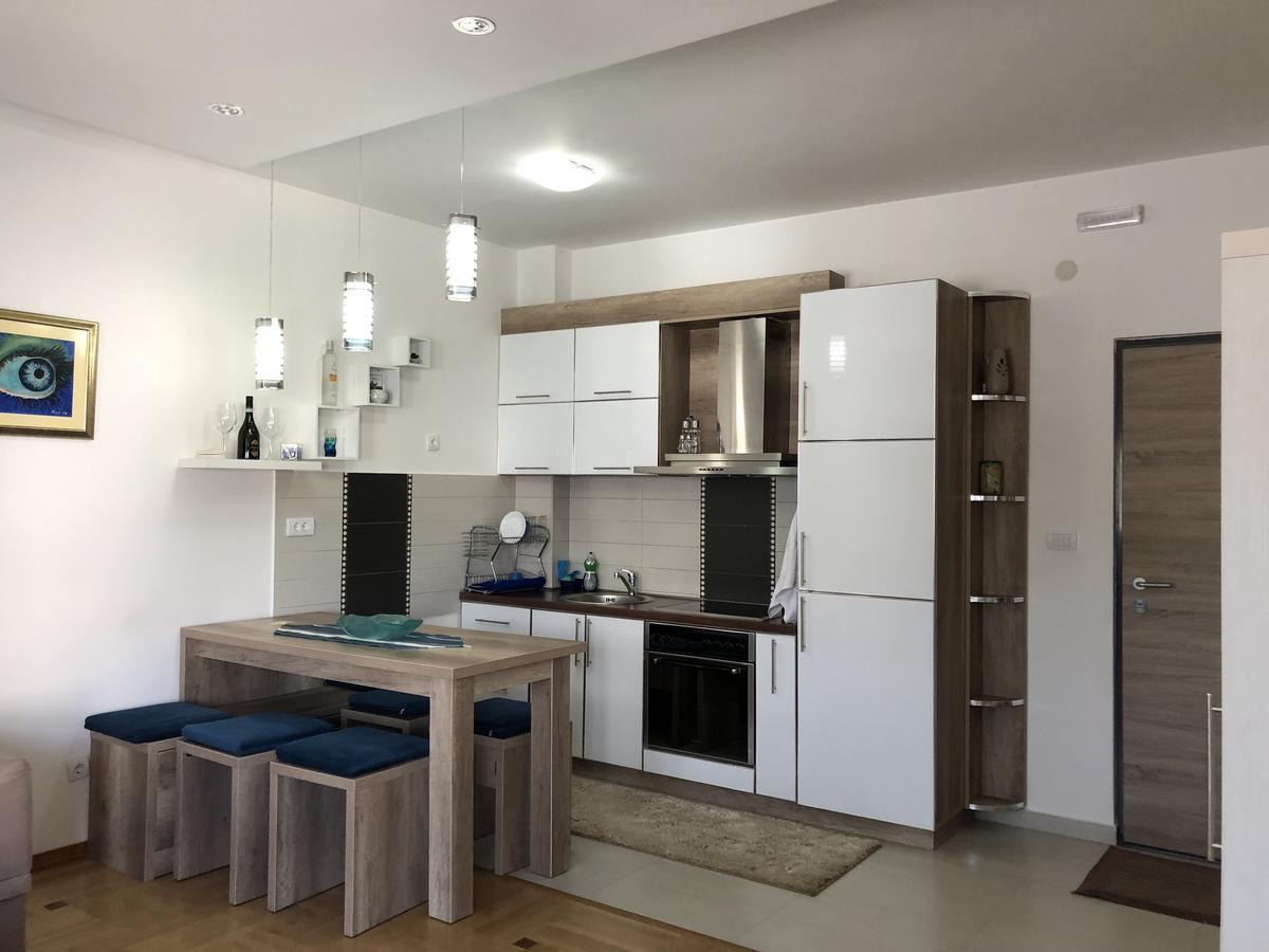 Apartman Dajana Улцинь Екстер'єр фото